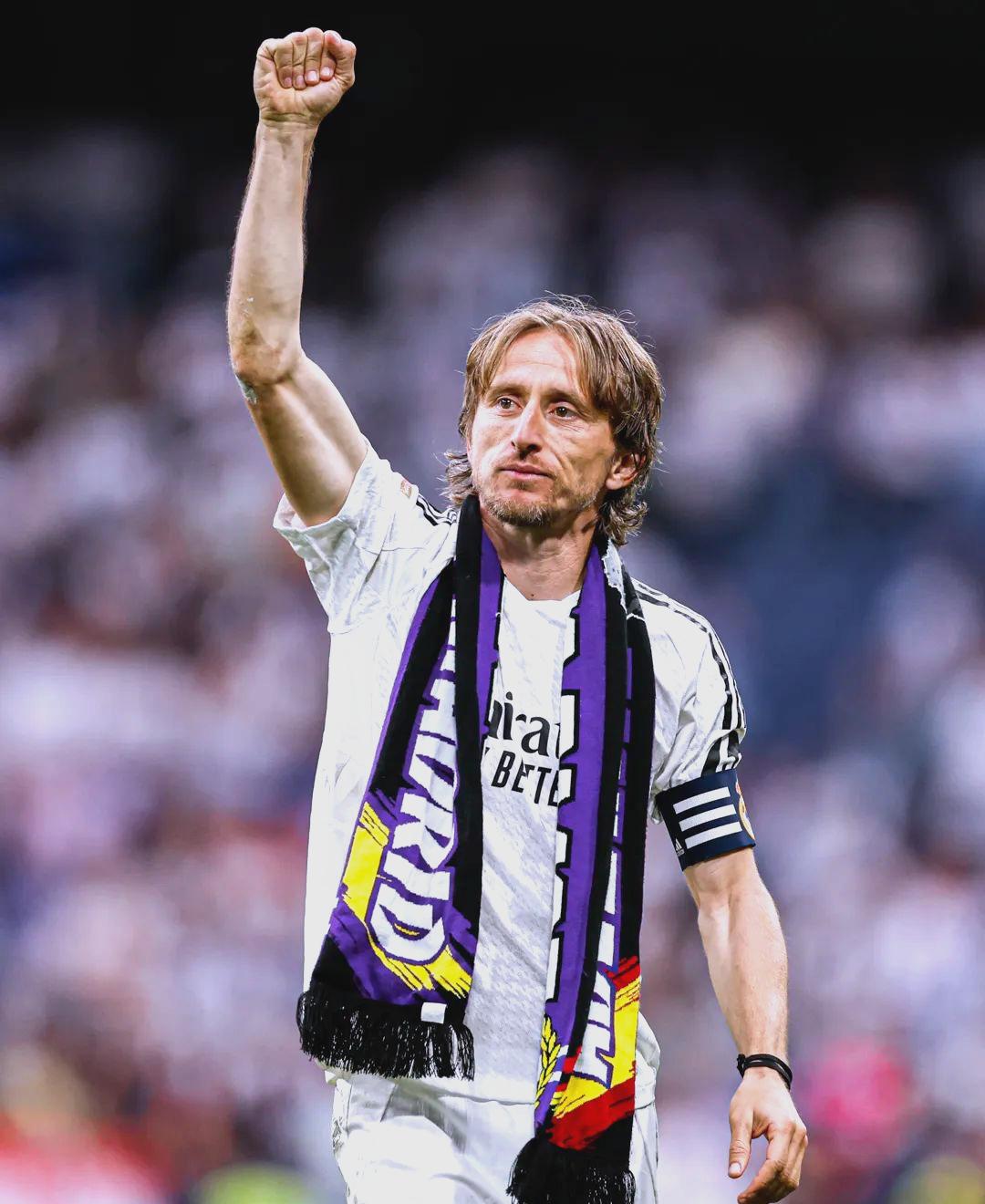 卡斯特罗：国米绯闻？专注于博洛尼亚；偶像是米利托、劳塔罗